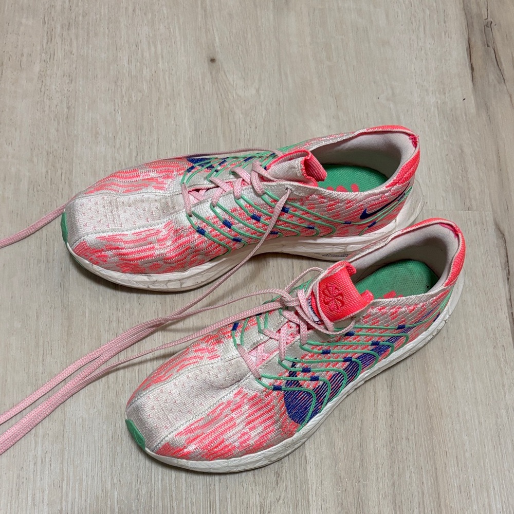 Nike Women's Pink and Green Sneakers